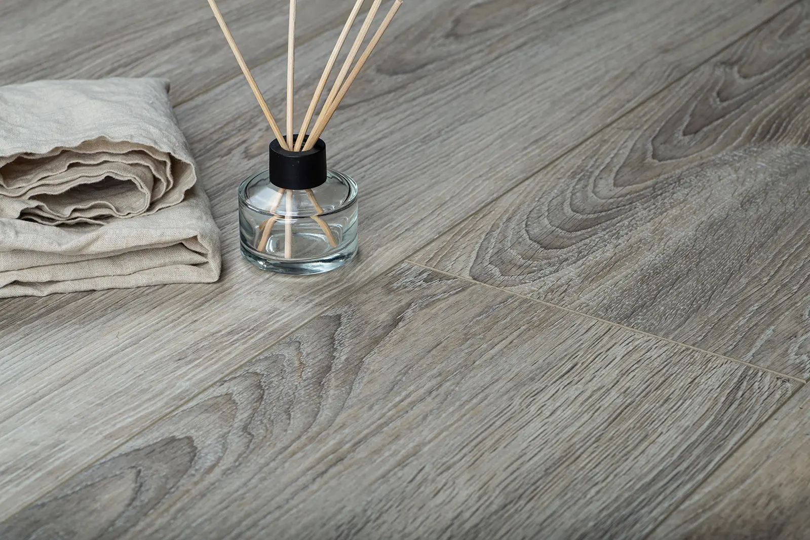 birch plywood application - flooring